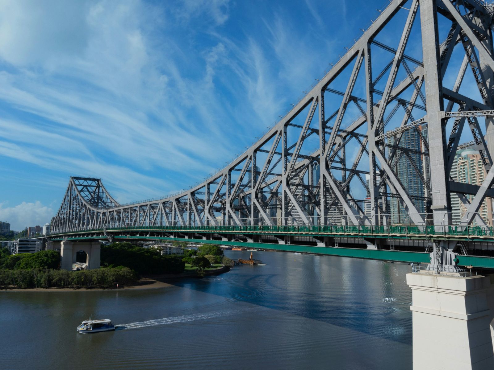 Enjoy scenic views of Brisbane's iconic Story Bridge.